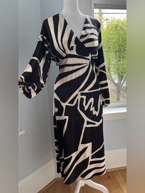 Banana Republic Black & White Abstract Wrap-Style Maxi Dress